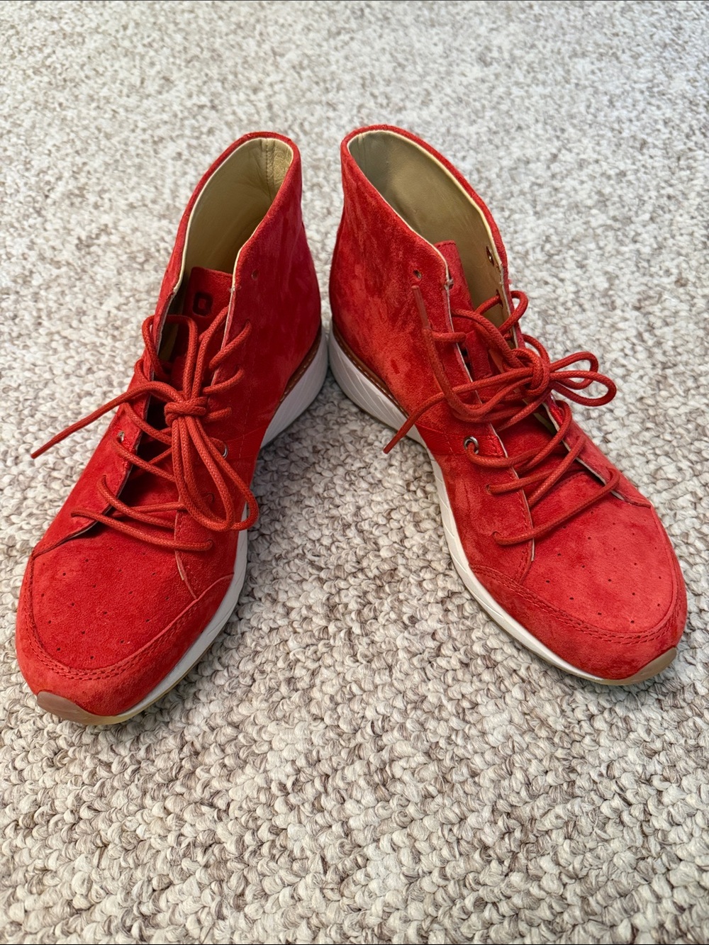 Tsubo Red Suede High-Top leather Sneakers - Women